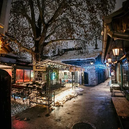 Bascarsijaapart Owl Parking Included アパート サラエヴォ